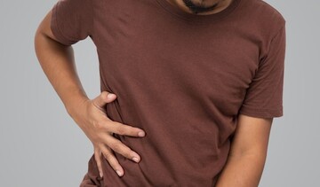 علت درد زیر دندهٔ سمت راست چیست؟