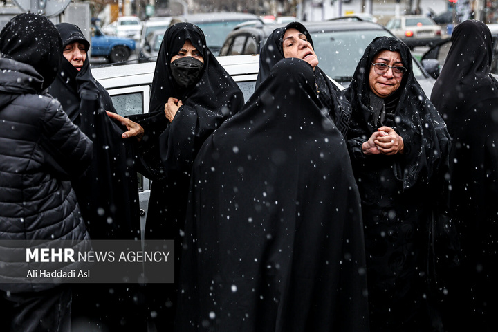 مراسم تشییع پیکر جانباز سرافراز سردار شهید علی حسین محمدزاده