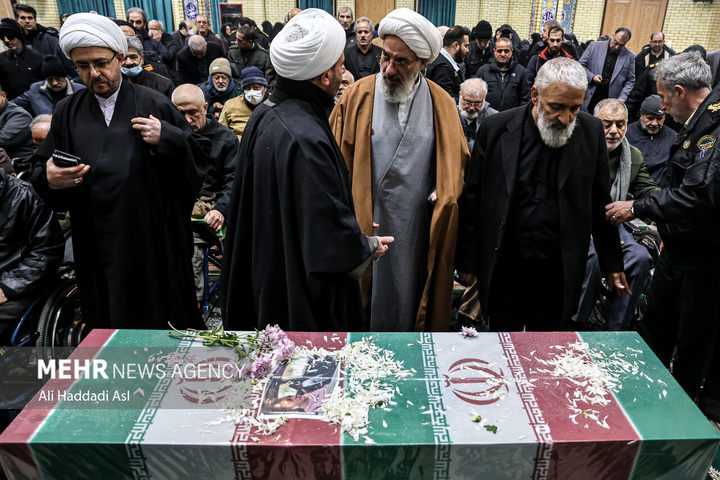 مراسم تشییع پیکر جانباز سرافراز سردار شهید علی حسین محمدزاده