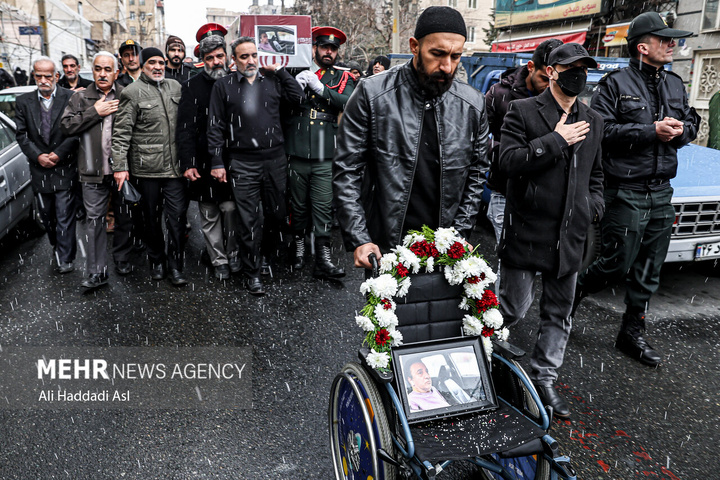 مراسم تشییع پیکر جانباز سرافراز سردار شهید علی حسین محمدزاده