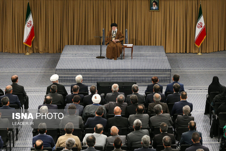 دیدار فعالان اقتصادی با رهبر انقلاب