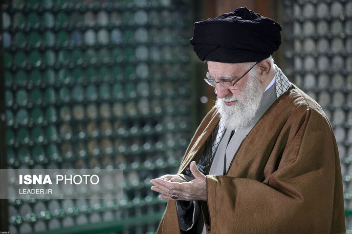 حضور رهبر انقلاب اسلامی در مرقد بنیانگذار جمهوری اسلامی ایران و مزار شهدا
