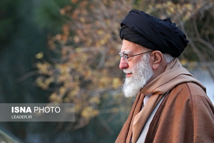 حضور رهبر انقلاب اسلامی در مرقد بنیانگذار جمهوری اسلامی ایران و مزار شهدا