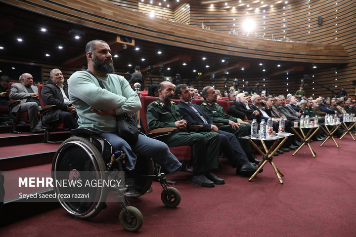 مراسم تجلیل از پاسداران جانباز و آزاده