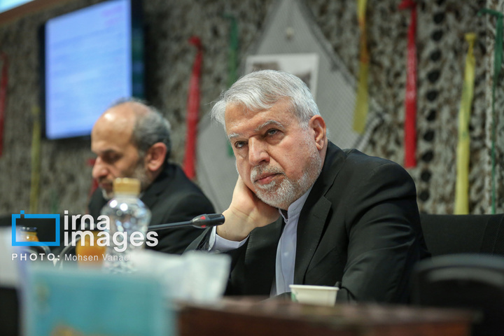 جلسه هیأت امنای بنیاد حفظ آثار و نشر ارزش‌های دفاع مقدس