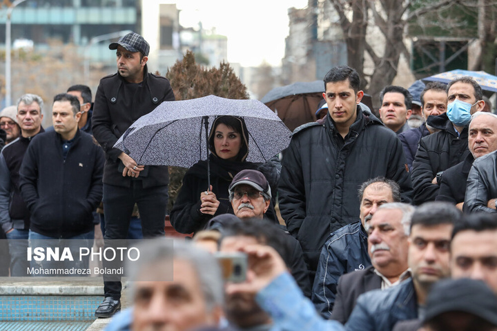 مراسم تشییع پیکر منوچهر والی‌زاده