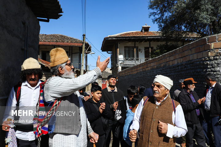 آئین نوروزخوانی در روستای تاریخی کفشگیری