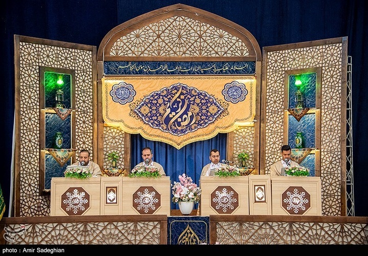 جزخوانی قرآن کریم در حرم مطهر شاهچراغ علیه‌السلام