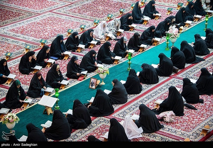 جزخوانی قرآن کریم در حرم مطهر شاهچراغ علیه‌السلام