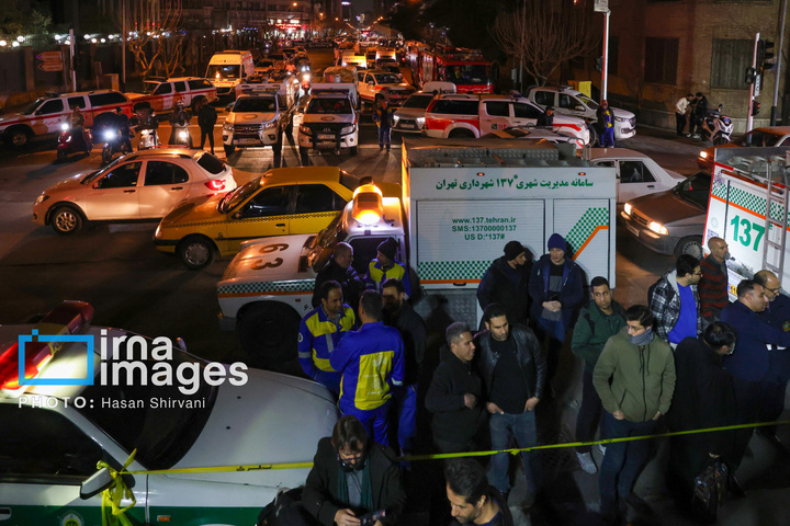 ریزش ساختمان چهار طبقه در خیابان طالقانی