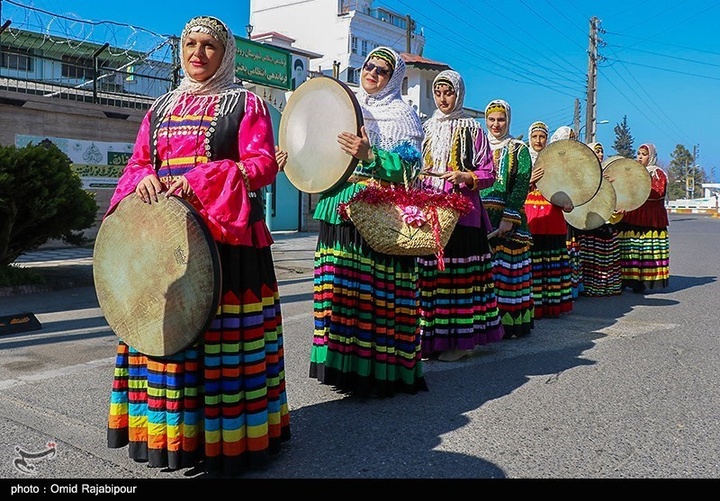 استقبال از نوروز با کارناوال شادپیمایی در شرق گیلان