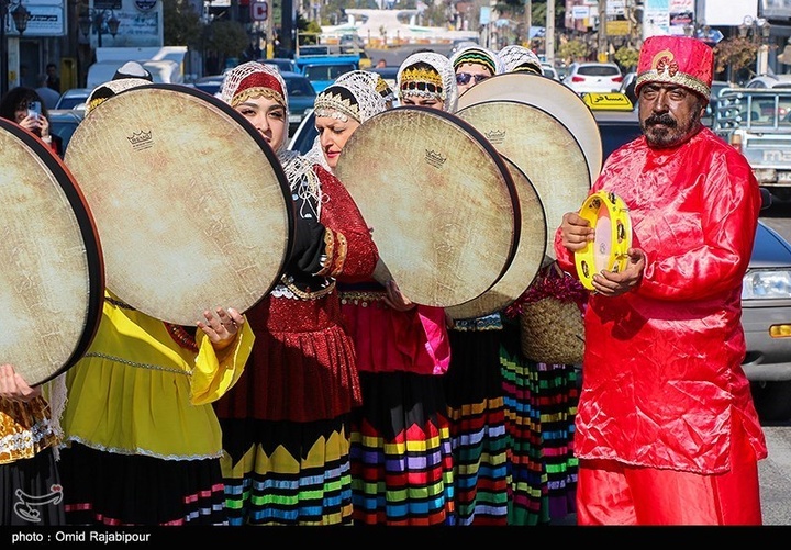 استقبال از نوروز با کارناوال شادپیمایی در شرق گیلان