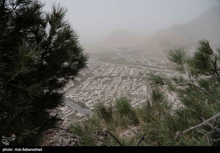 گرد و غبار در لرستان