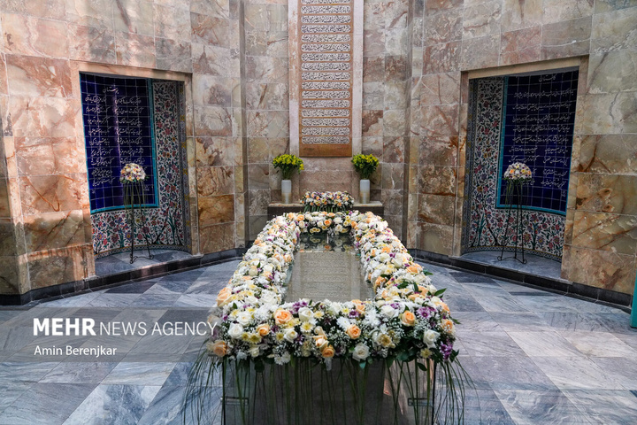 اول اردیبهشت، سر ارادت ما به سعدی شیرین سخن