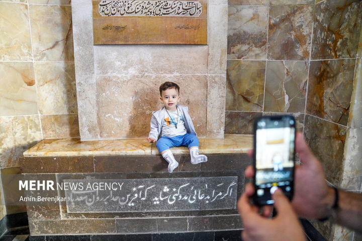 اول اردیبهشت، سر ارادت ما به سعدی شیرین سخن