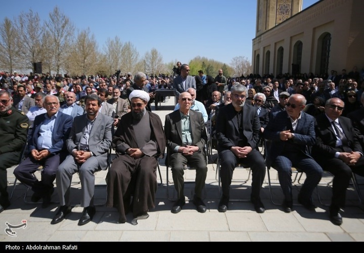 مراسم تشییع پیکر اکبر اعتماد پدر فناوری هسته‌ای ایران