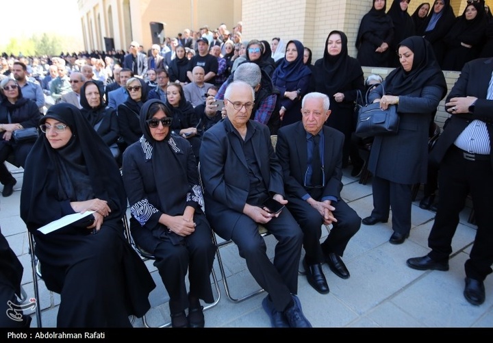 مراسم تشییع پیکر اکبر اعتماد پدر فناوری هسته‌ای ایران