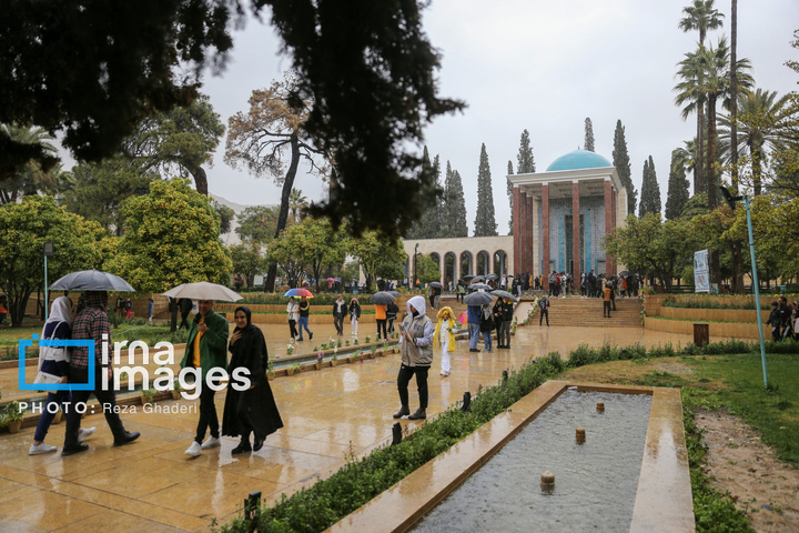 ۱۵ اردیبهشت؛ «روز شیراز»