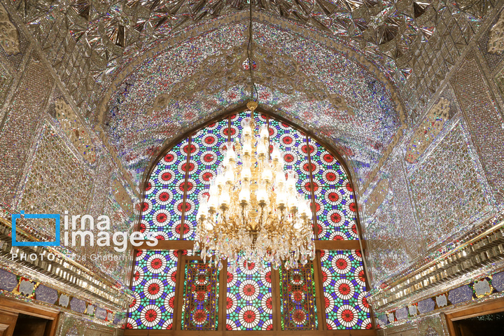 ۱۵ اردیبهشت؛ «روز شیراز»