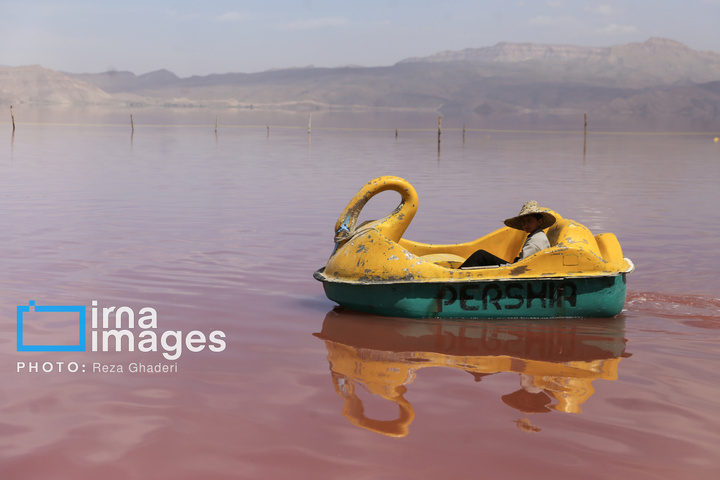 ۱۵ اردیبهشت؛ «روز شیراز»