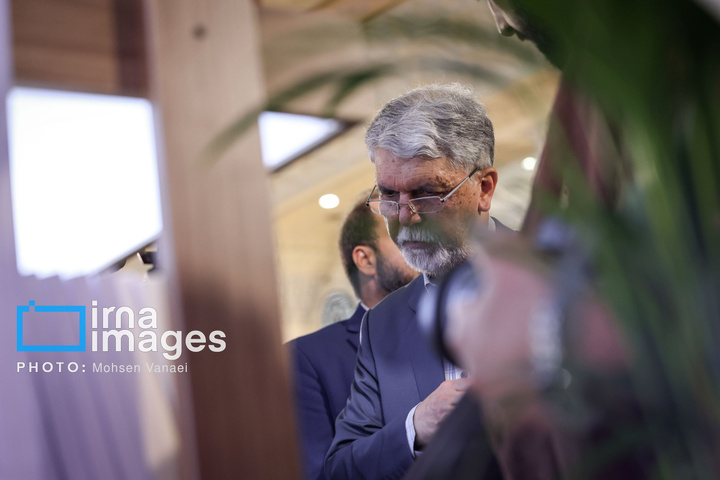 سی و ششمین نمایشگاه کتاب تهران - روز ششم