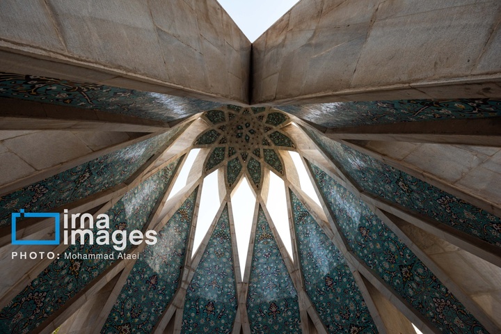 ۲۸ اردیبهشت ؛ «روز خیام»