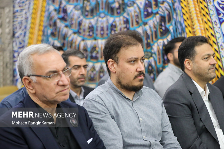 آیین غبارروبی ضریح مطهر آستان مقدس امامزاده صالح علیه‌السلام