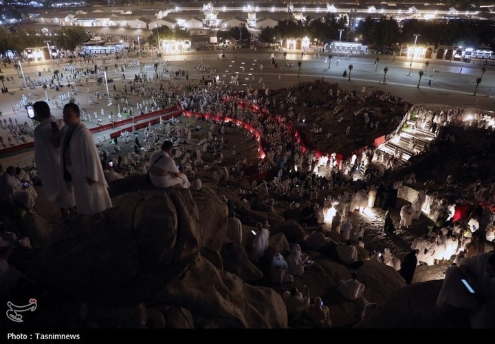 مناجات زائران در شب عرفه