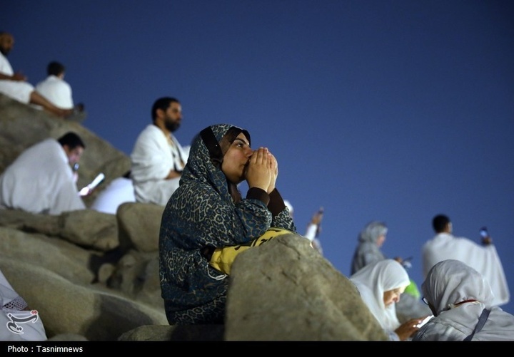 مناجات زائران در شب عرفه