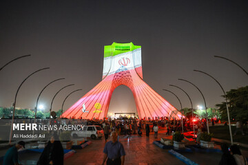 اجرای ویدئو مپینگ در میدان آزادی