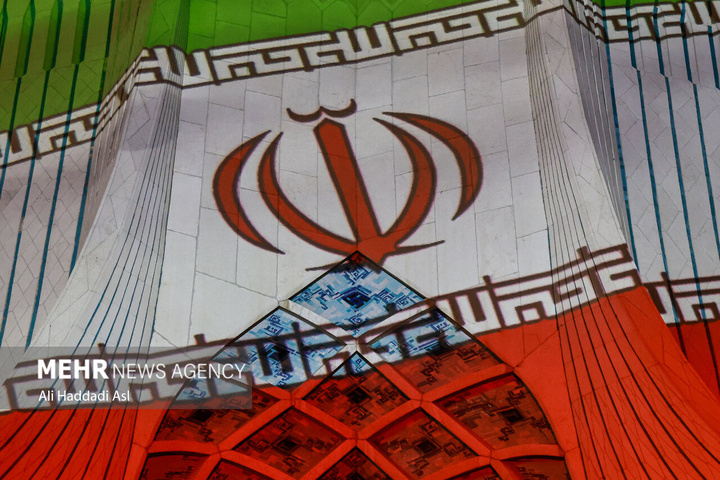 اجرای ویدئو مپینگ در میدان آزادی