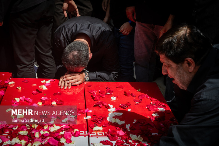 تدفین پیکر شهدای جنگ تحمیلی رژیم صهیونیستی در امامزاده صالح علیه السلام