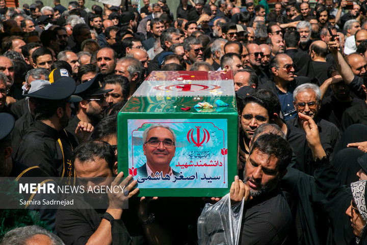 تدفین پیکر شهدای جنگ تحمیلی رژیم صهیونیستی در امامزاده صالح علیه السلام