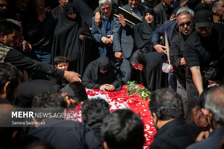 تدفین پیکر شهدای جنگ تحمیلی رژیم صهیونیستی در امامزاده صالح علیه السلام