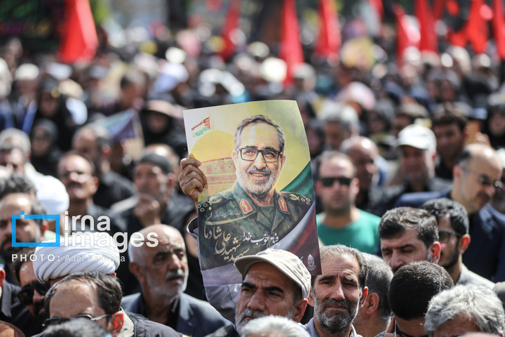 تشییع و تدفین شهید «شادمانی» در همدان