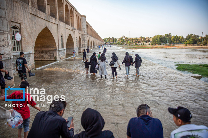 میهمانان زاینده رود