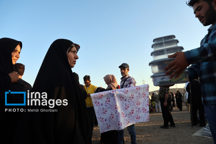 چند شنبه بازار