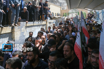 تشییع پیکر شهدای حمله تروریستی به دادگستری زاهدان