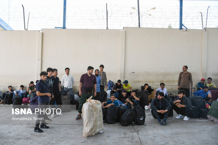 خروج اتباع افغانستانی غیرمجاز - اصفهان