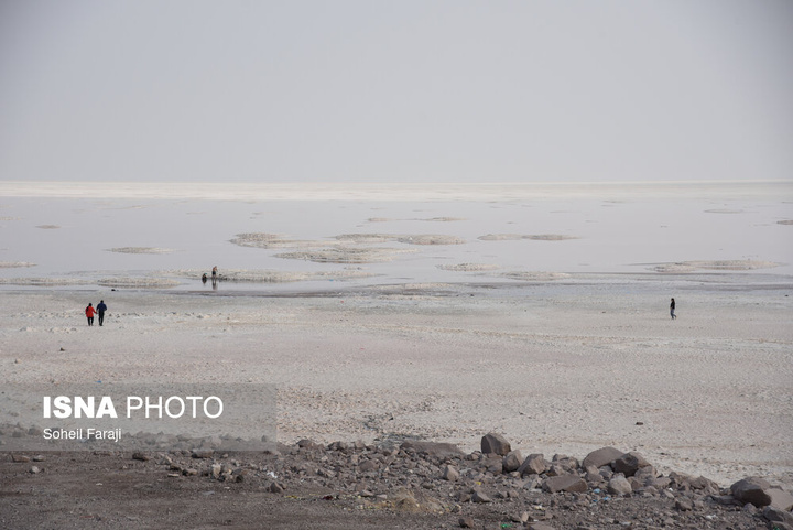 دریاچه ارومیه در آستانه خشکی کامل