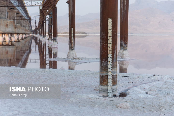 دریاچه ارومیه در آستانه خشکی کامل