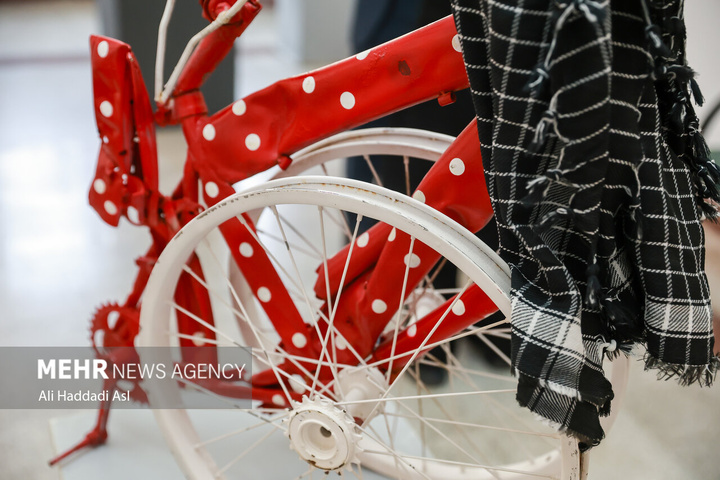 افتتاح نمایشگاه دوچرخه و کودکان غزه