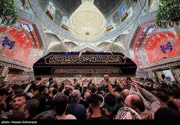 حال وهوای حرم مطهر حضرت علی علیه السلام در آستانه اربعین حسینی