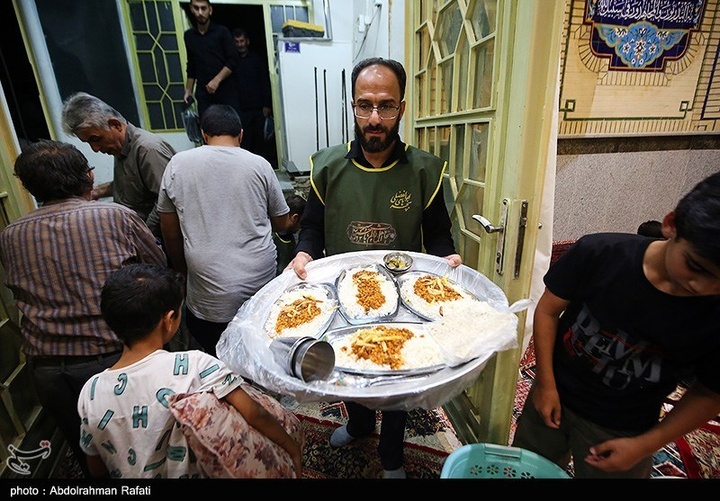 موکبهای پذیرایی از زوار اربعین حسینی در همدان