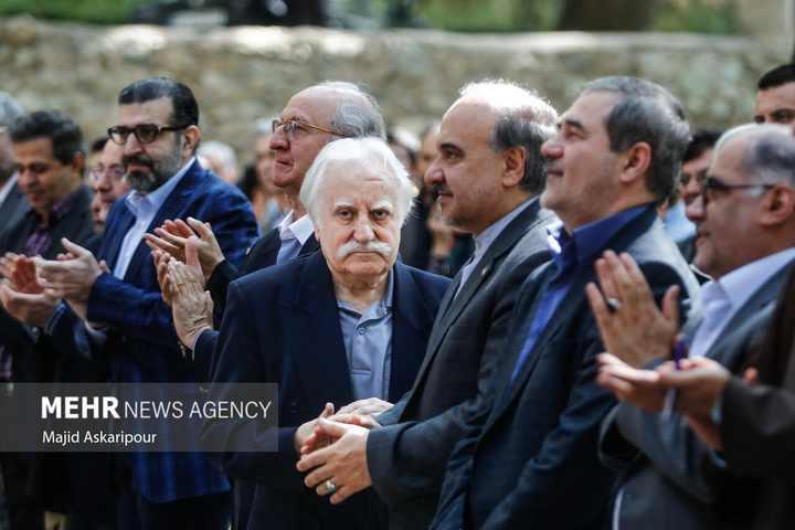 استاد محمود فرشچیان