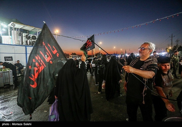 پیاده روی شبانه در مسیر نجف به کربلا