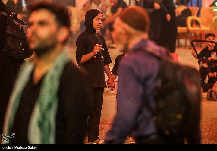 پیاده روی شبانه در مسیر نجف به کربلا