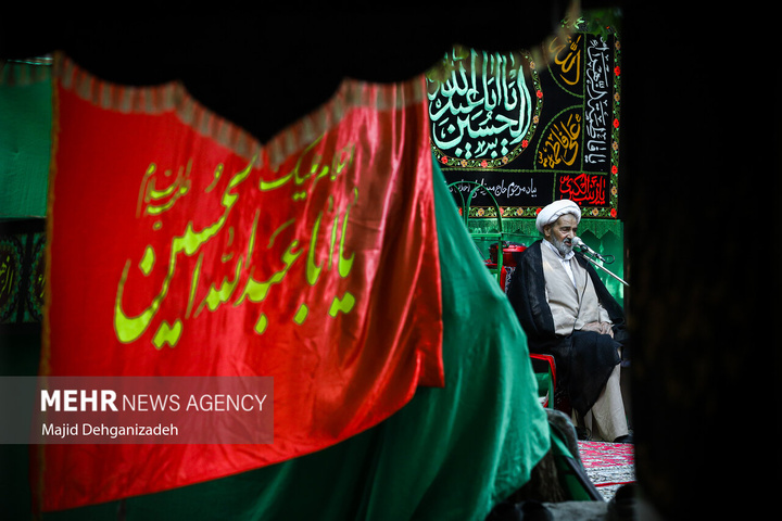 روضه‌خوانی سنتی در روستای منشاد مهریز