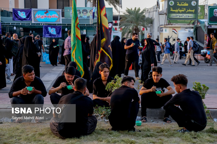 ابتدای مسیر پیاده روی اربعین از شهر نجف