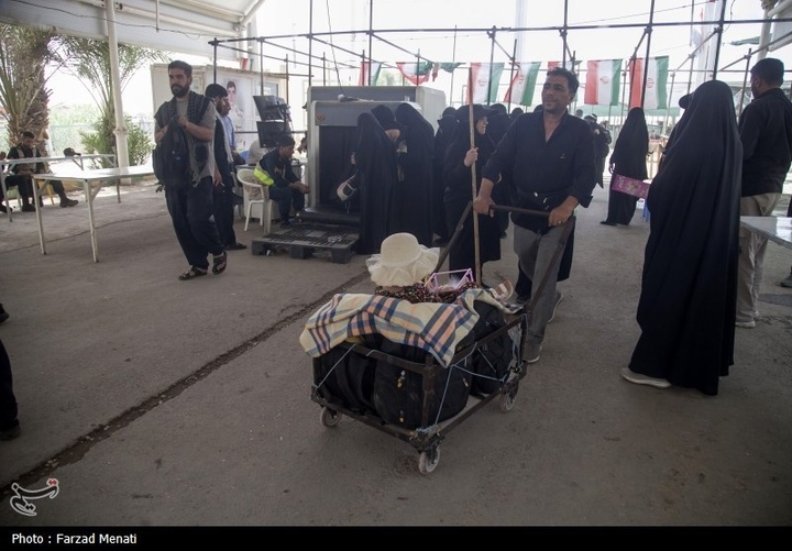 بازگشت زائران اربعین حسینی از مرز خسروی